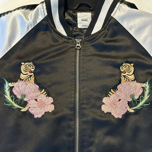 VANS Souvenir Satin Embroidered Jacket with Tigers and Palm Trees Black Size M - Picture 11 of 15